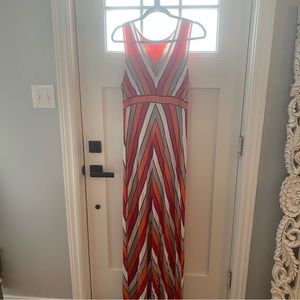 Maxi dress with thick straps
